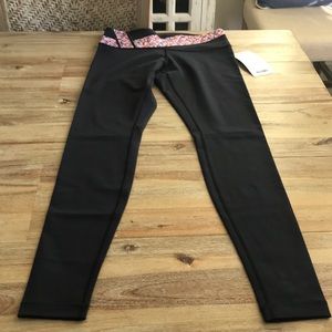 NEW Lululemon Wunder Under Pant size 8